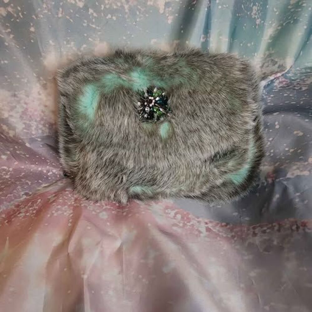 Elle & Jae Gypset Faux Fur Crossbody Bag